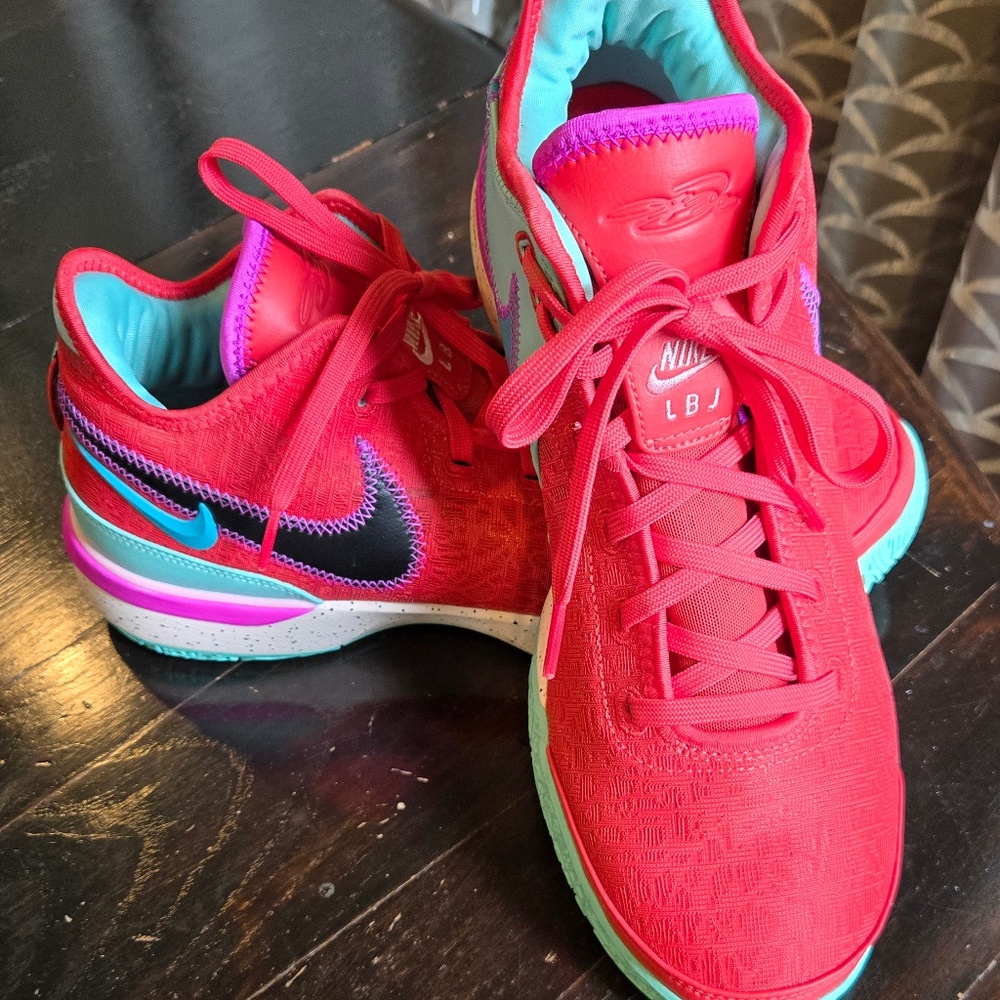 Nike LeBron NXXT Gen, Men's basketball sneakers, red & teal, new